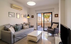 Lazaros Suite Downtown
